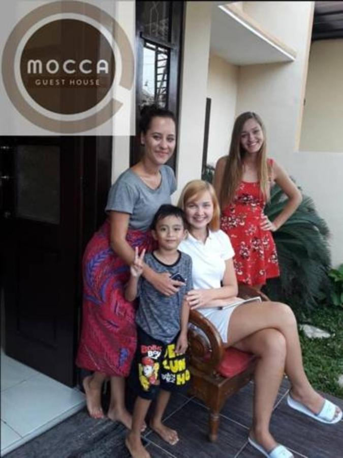Mocca Guest House Banyuwangi  Exterior photo