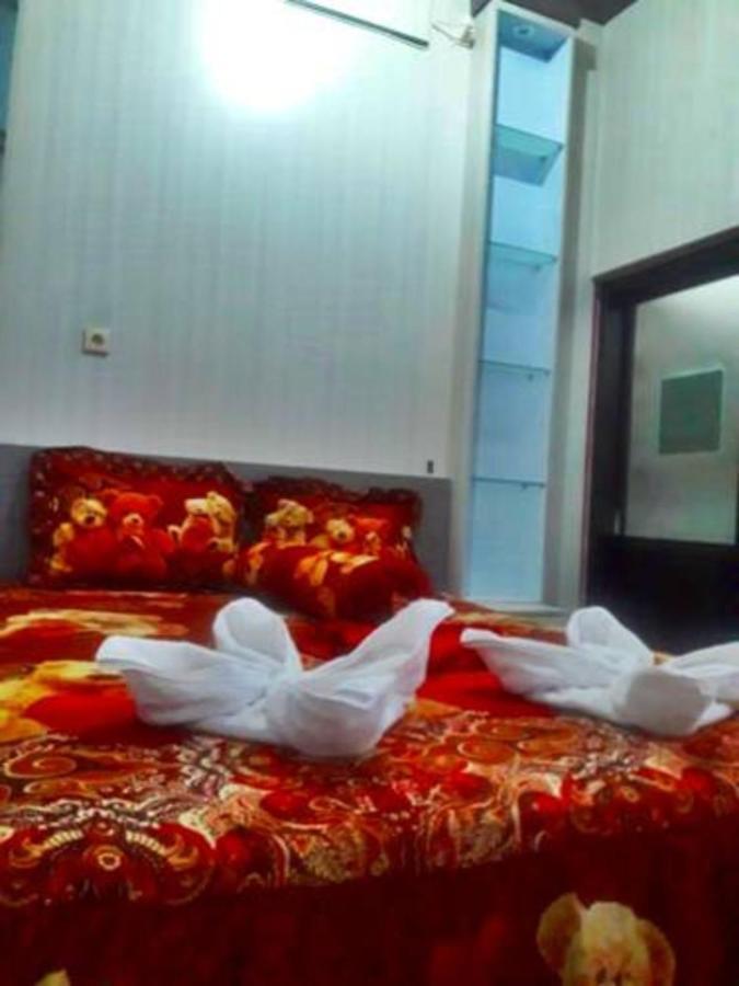 Mocca Guest House Banyuwangi  Exterior photo