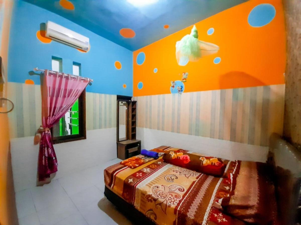 Mocca Guest House Banyuwangi  Exterior photo