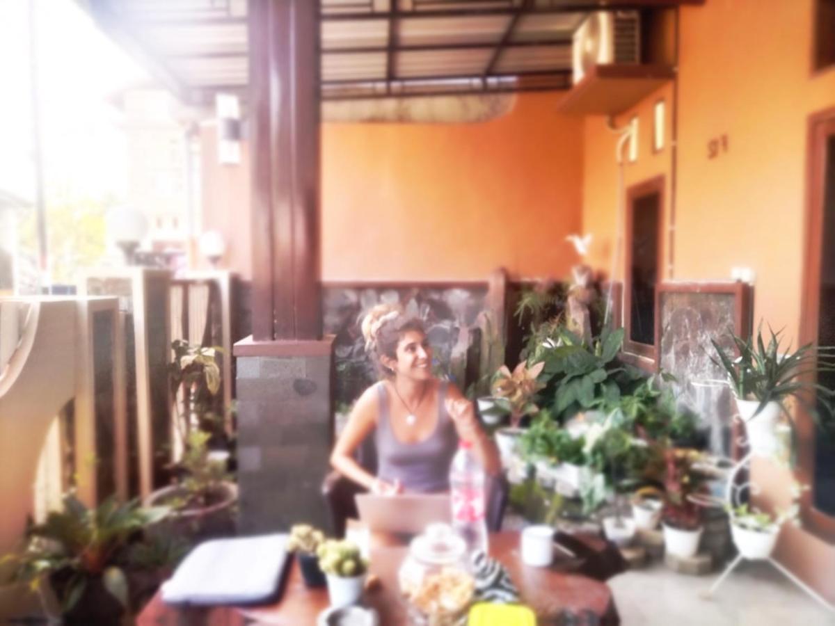 Mocca Guest House Banyuwangi  Exterior photo