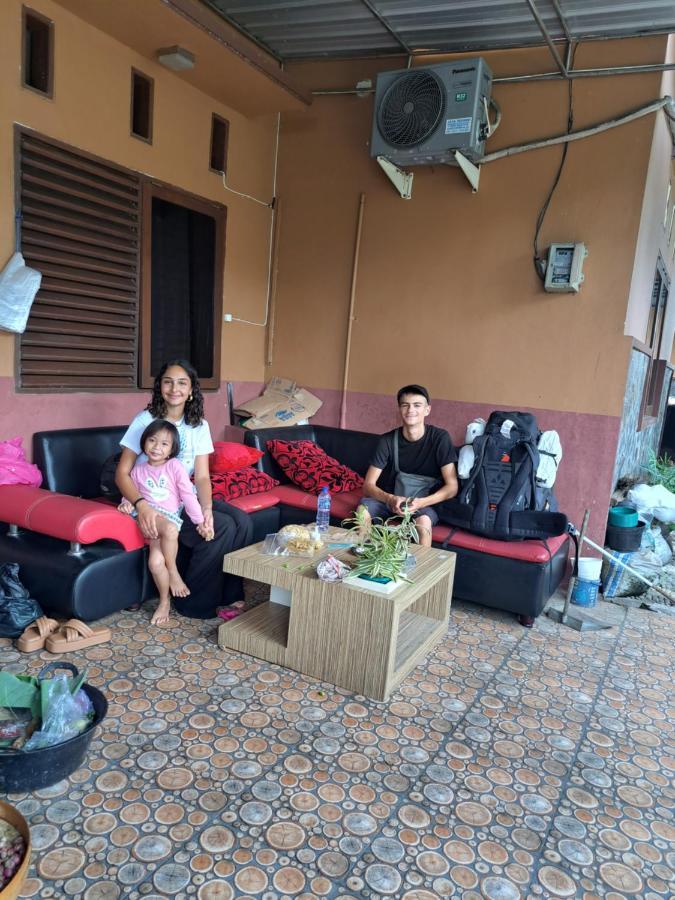 Mocca Guest House Banyuwangi  Exterior photo